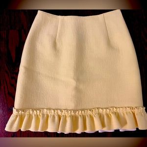 Yellow stretchy skirt